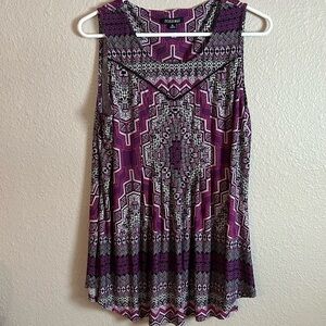 Adorable sleeveless XL top